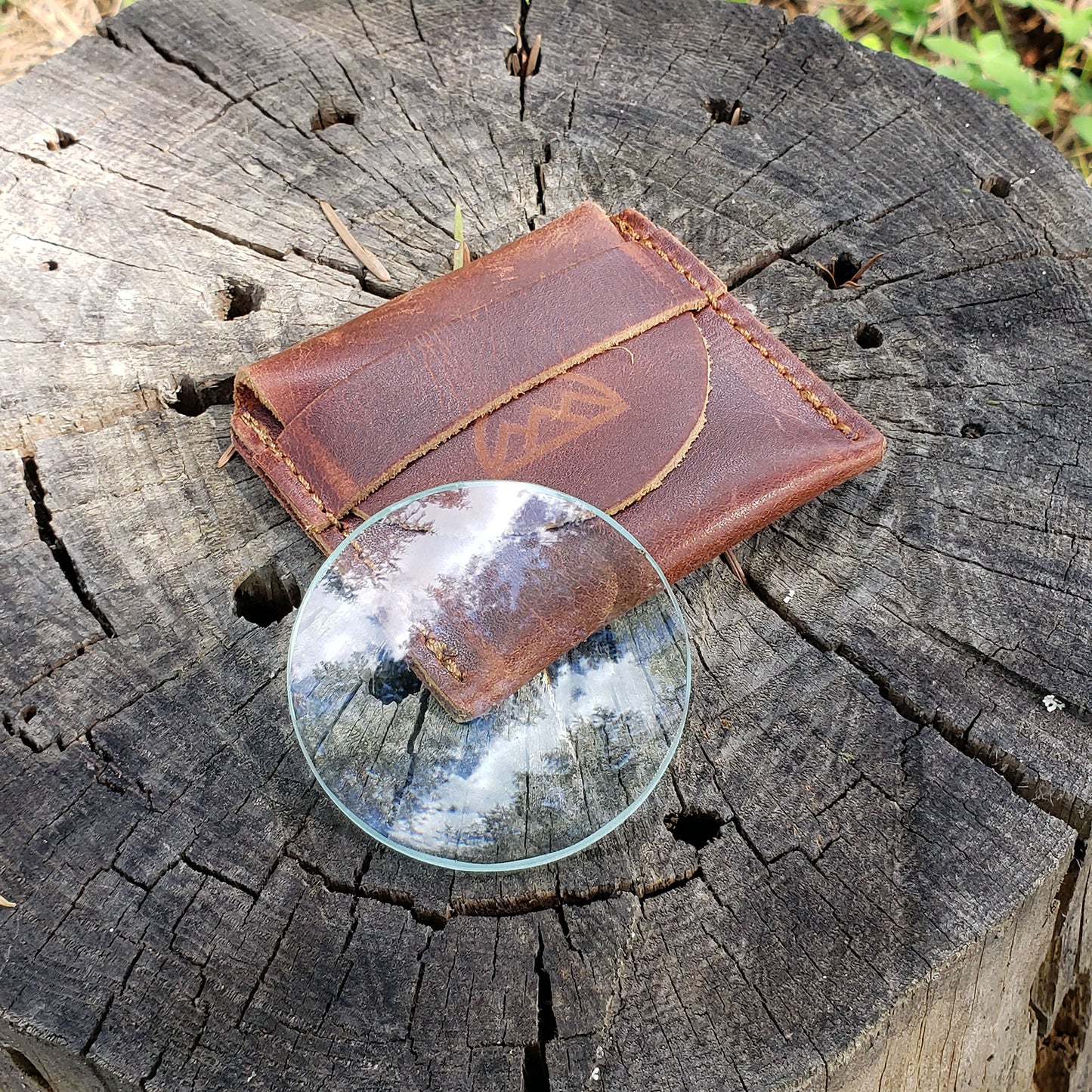 solar burning lens with case
