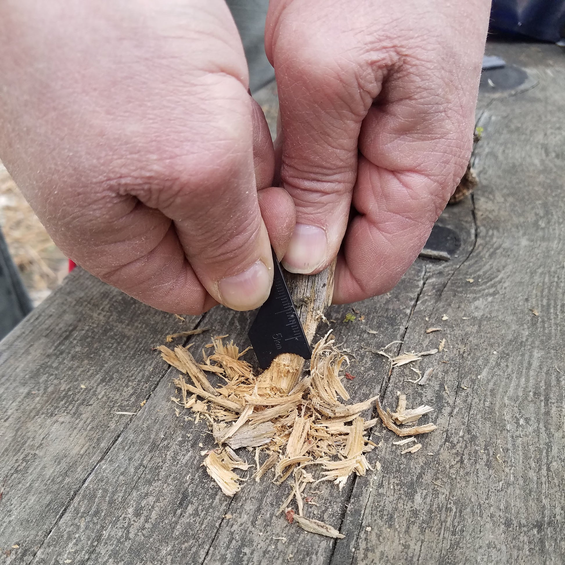 The FireStorm ferro rod tood features an enhanced edge for more sparks when striking a ferro rod