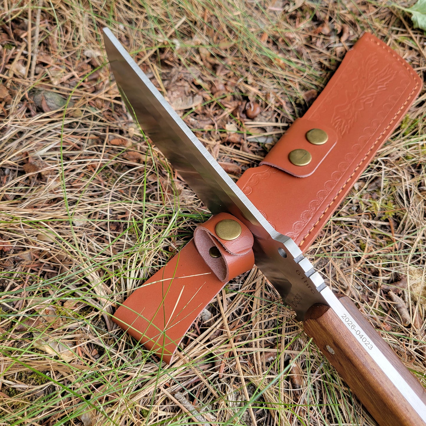 Bushcraft Chopper Knife - Large Baton Blade for Camping/Hiking/Survival
